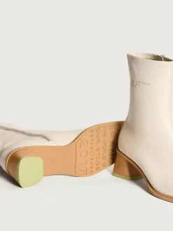 DATE OFF WHITE HEELED ANKLE BOOT